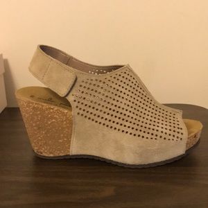 Mila Paola Taupe Mule Wedge heels Size 6 (Euro 36)